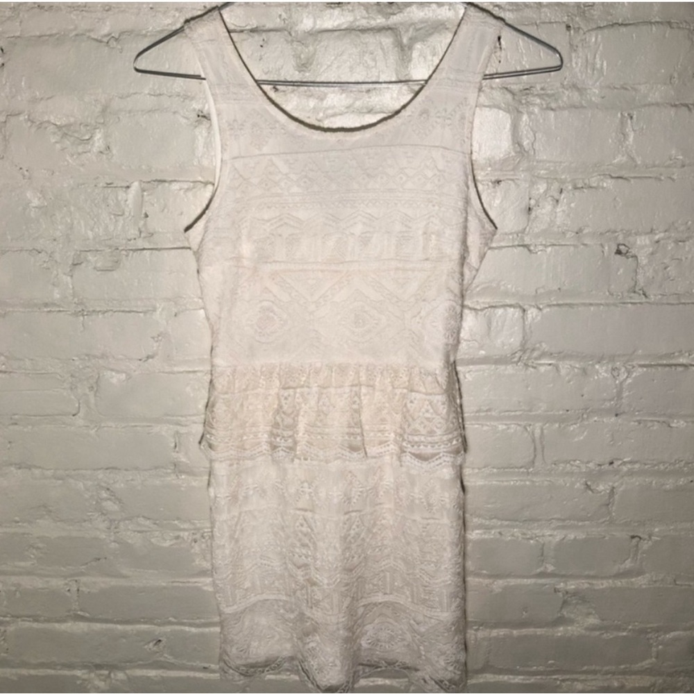 American Eagle - Lace Dress - Size 0